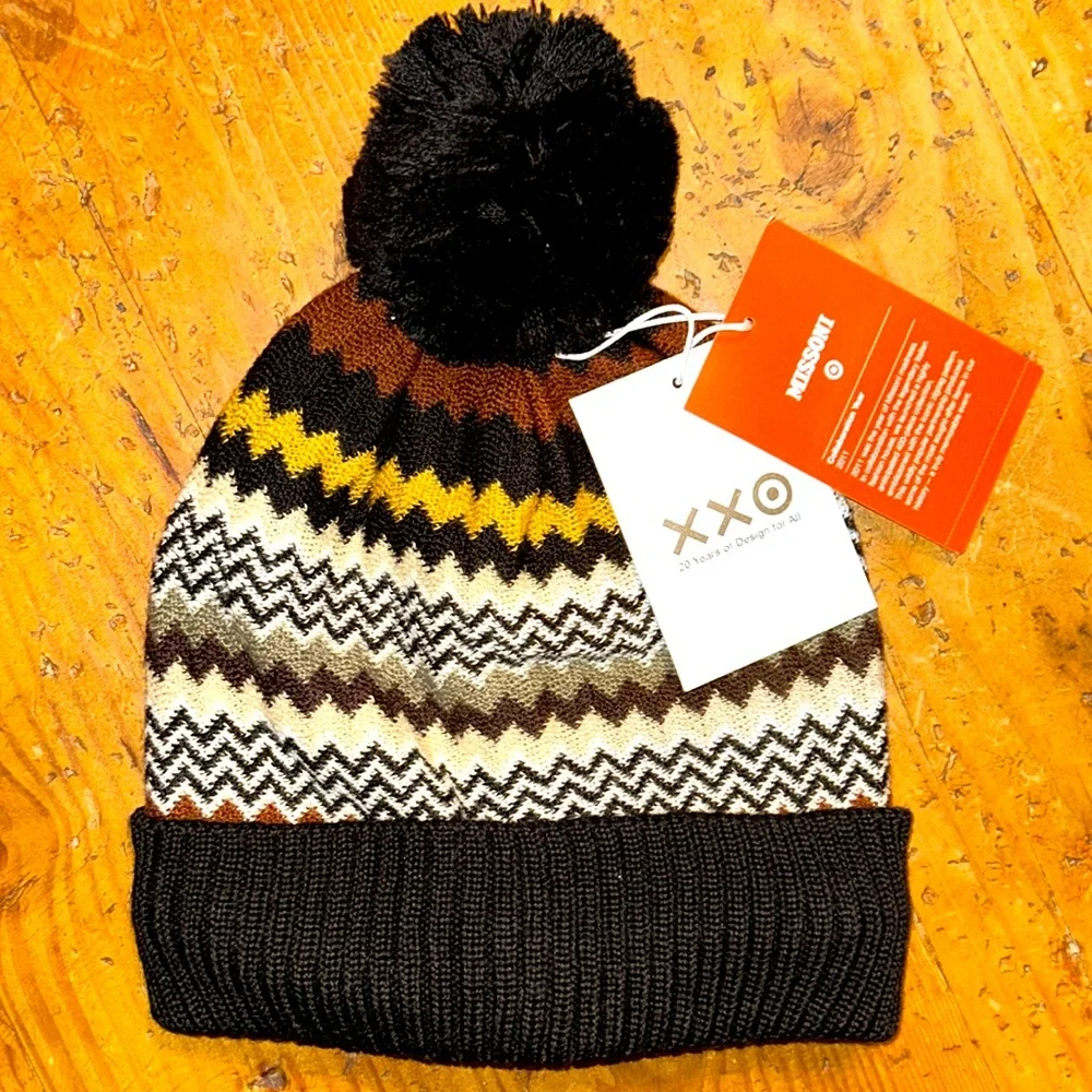 UNISEX MISSONI for target NWTS Chevron stripe black cream brown pom-pom knit hat